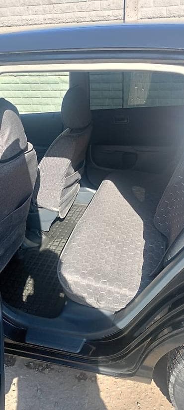 срв двер: Honda Civic: 2002 г., Механика, Хэтчбэк — 1