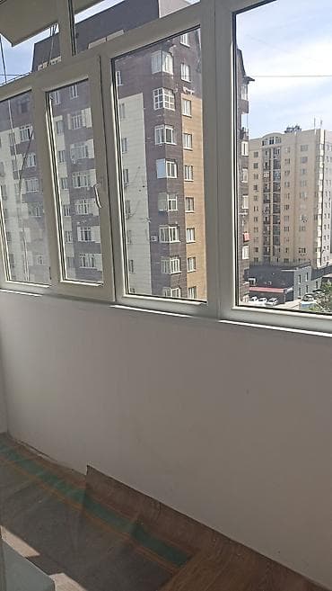 3 room flat: 3 комнаты, С мебелью частично — 3