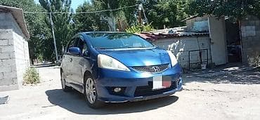 Honda Fit: 2008 г., 1.5 л, Автомат, Бензин, Хетчбек