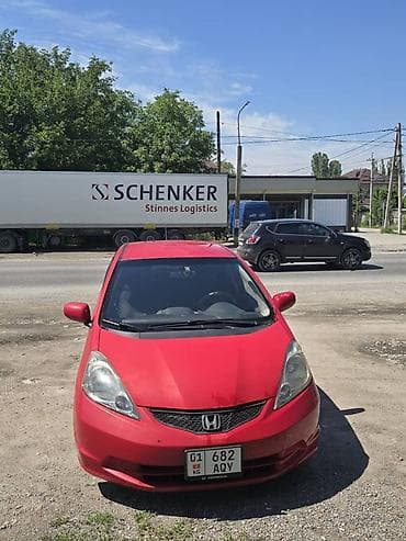 mini cuper: Honda Fit: 2009 г., 1.5 л, Автомат, Бензин, Хэтчбэк — 2