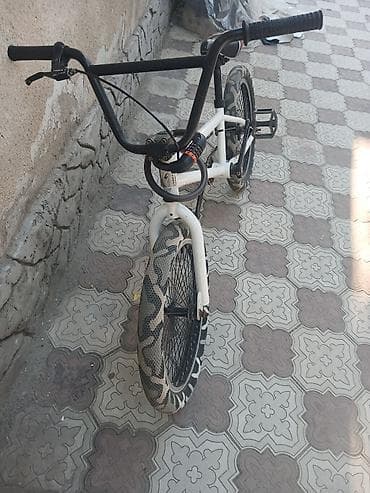 engine 11: BMX велосипед Insendio - Классическая BMX-рама из стали, размер колёс — 2