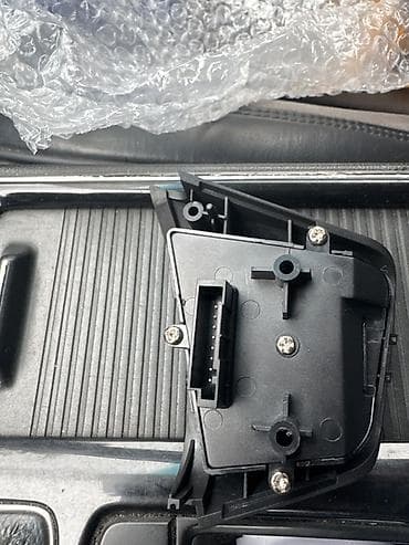 лакра: Кнопочный модуль управления круиз‑контролем на руле Описание: - Блок — 1