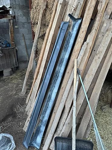 w124: Наружные накладки порогов Mercedes-Benz — 3