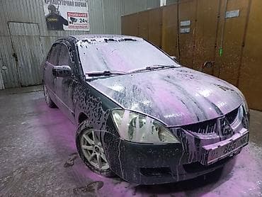 Унаа сатуу: Mitsubishi Lancer: 2004 г., 1.6 л, Кол менен иштөөчү, Бензин, Седан — 2