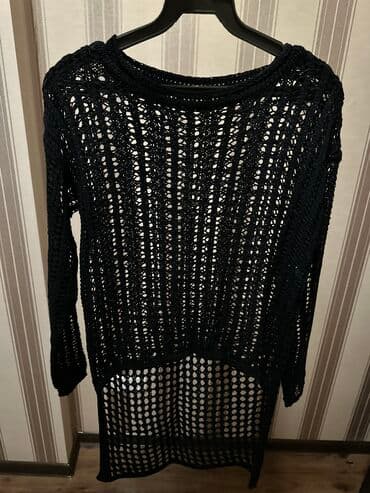 Продаю стильную кофту,размер подойдет на S и М