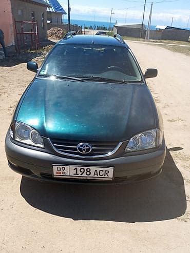 8: Toyota Avensis: 2002 г., 1.8 л, Механика, Бензин, Универсал — 2