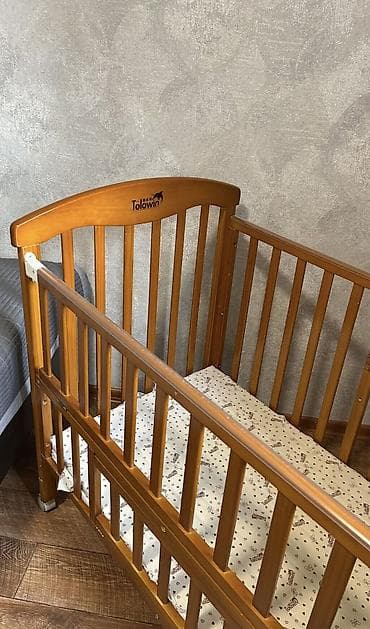 small table: Детская приставная кроватка, Б/у, С колесиками — 5