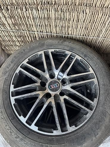 Транспорт: Комплект колес Audi: литой диск с шиной R15 — 1