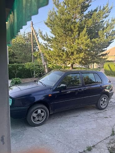 Volkswagen: Volkswagen Golf: 1995 г., 1.6 л, Кол менен иштөөчү, Бензин — 2