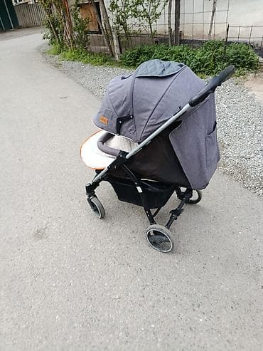 детскую каляску: Коляска, Другой бренд, цвет - Черный, Б/у, Самовывоз — 1