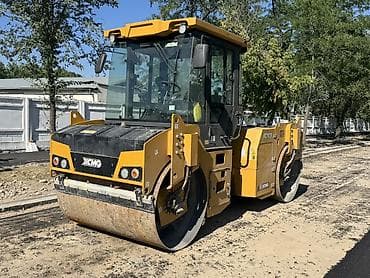 Аренда Двухвальцовый дорожный каток XCMG XD103 - Тип: самоходный — 1