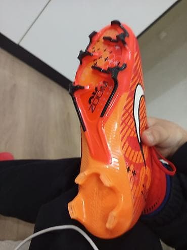 Футбольные бутсы Nike (серия Mercurial, подошва Zoom Air) - Тип