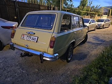 ВАЗ (ЛАДА) 2102: 1975 г., 1.6 л, Механика, Универсал