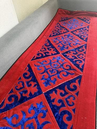 Матраска арналган каптамалар жана топперлер: Отдаю даром!!!
2 шт. 

Традиционное декоративное полотно (б/у) — 1