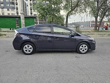 Продажа авто: Toyota Prius: 2011 г., 1.8 л, Вариатор, Гибрид, Лифтбек — 10