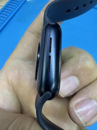 apple watch 40: Apple Watch SE (2‑го поколения), 40 мм, алюминиевый корпус, цвет Space — 1