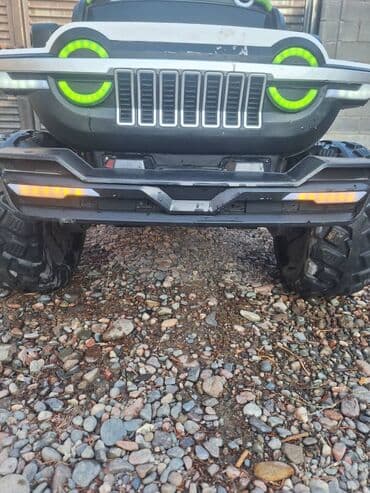 сколько стоит детские машины: Машина на пульте управления Пользовались всего 2 месяца, состояние — 5