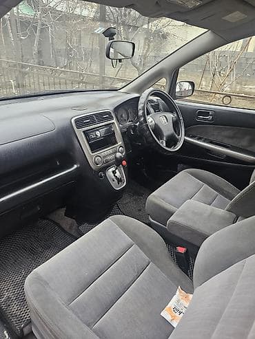 прадажа авто: Honda Stream: 2004 г., Автомат, Минивэн — 3