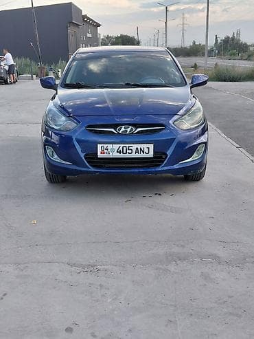 6: Hyundai Solaris: 2012 г., 1.6 л, Автомат, Газ, Седан — 1