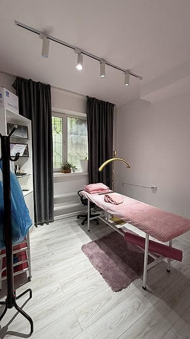 помошник парикмахера: Аренда кабинетов в салонах красоты, 11 м², Для бровиста, Для визажиста, Для лешмейкера — 4