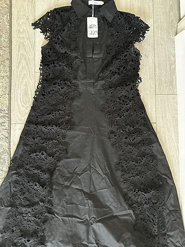 вечернее яркое платье: Черное платье Giza - Фасон: рубашечного кроя с отложным воротником и — 1