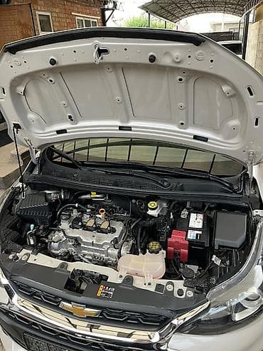 Унаа сатуу: Chevrolet Spark: 2020 г., 0.1 - engine capacity л, Вариатор, Бензин, Хетчбек — 4