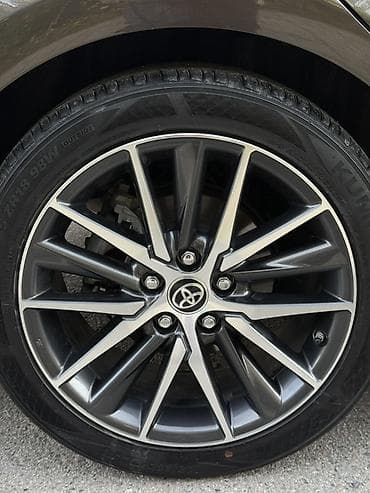 camry 5: Toyota Camry: 2021 г., 2.5 л, Автомат, Гибрид, Седан — 5