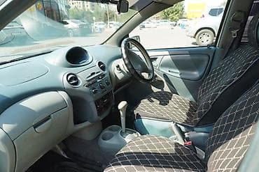 Toyota Vitz: 2000 г., 1.3 л, Автомат, Бензин, Хетчбек — 5
