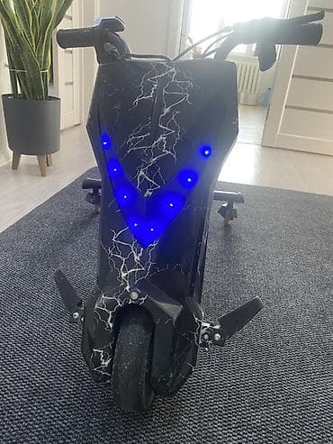 Детский электрокар