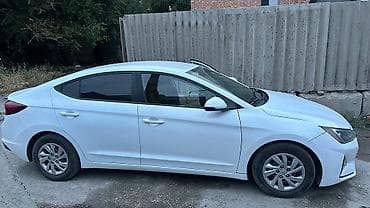 альфард 2009: Hyundai Elantra: 2019 г., 2 л, Автомат, Бензин, Седан — 1