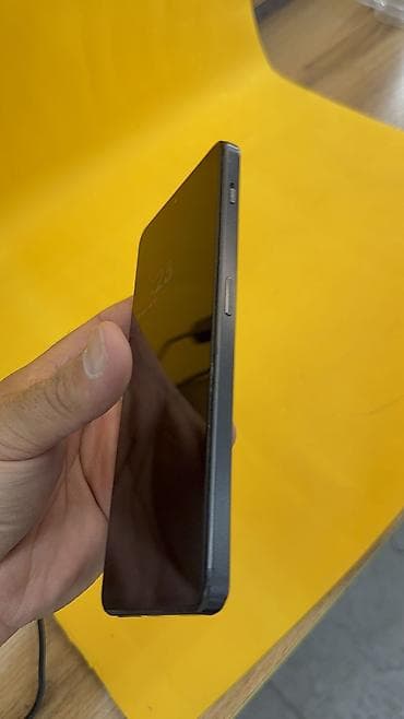 mi pad 7 pro: OnePlus Ace 2V, Б/у, 256 ГБ, 2 SIM — 5