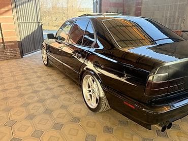 Продажа авто: BMW 5 series: 1991 г., 3.2 л, Механика, Бензин, Седан — 2