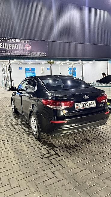audi tt: Kia Rio: 2015 г., 1.6 л, Автомат, Газ, Седан — 2