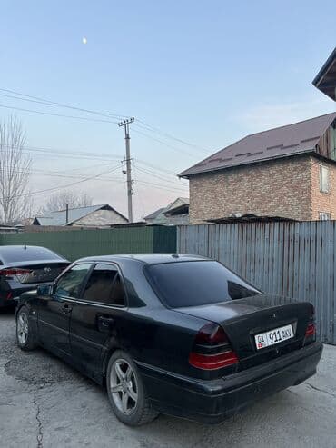 не переключает: Mercedes-Benz C-Class: 2000 г., 2 л, Автомат, Бензин, Седан — 7