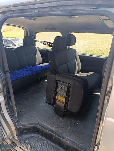Hyundai Starex: 2002 г., 2.5 л, Механика, Дизель, Минивэн — 6
