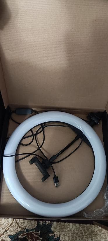 ring light: Светодиодная кольцевая лампа продаю за ненадобностью. новая! не — 1