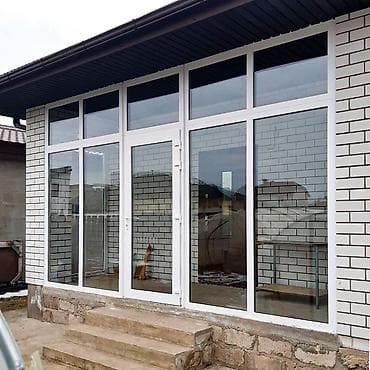 метол: Панорамные ПВХ-витражи с дверным блоком для частных домов и террас - — 2