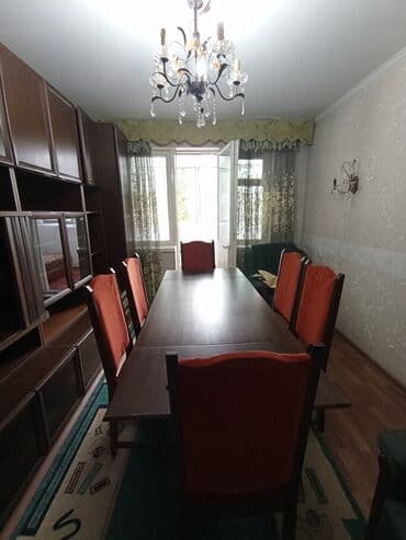 бу закройный стол: Стол и стул для зала, Б/у, Самовывоз, цвет - Коричневый — 1