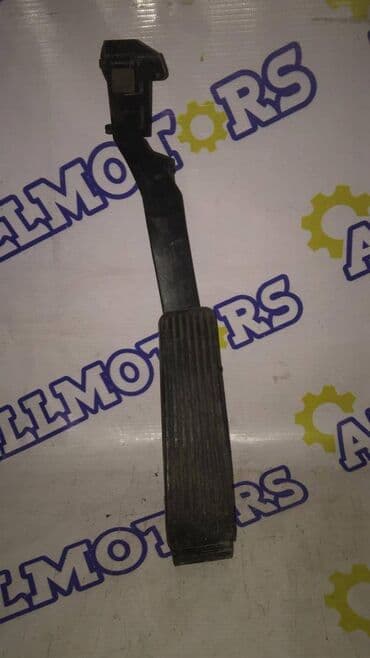 Mercedes-Benz W140, педаль газа