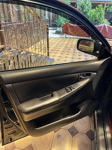 бампер на камри: Toyota Corolla: 2005 г., 1.6 л, Механика, Бензин, Седан — 8