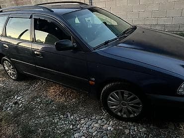 Toyota Avensis: 2001 г., 1.8 л, Механика, Бензин, Универсал — 6