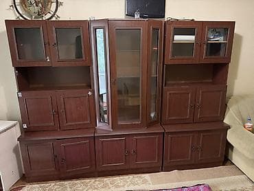 Стенка-шкаф, Тип стенки-шкафа: Модульная, Для зала, Б/у, Особенности: Для хранения посуды at lalafo.kg Стенка-шкаф, Тип стенки-шкафа: Модульная, Для зала, Б/у, Особенности: Для хранения посуды