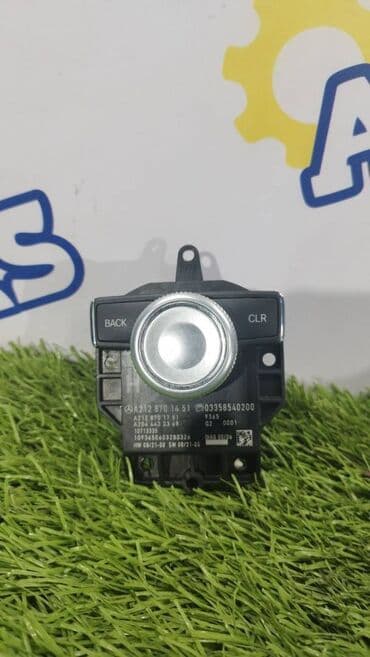 e35: Mercedes-Benz W212 E350 v-3.5 2010 год, джойстик — 1