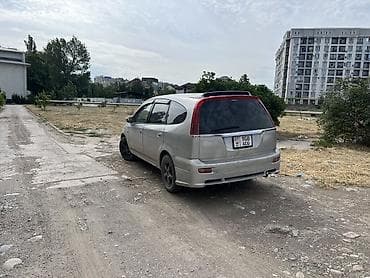 step wgn: Honda Stream: 2001 г., 2 л, Газ, Минивэн — 3