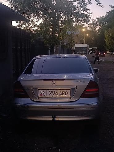 sg 9: Mercedes-Benz C-Class: 2002 г., 1.8 л, Ручные, Бензин, Седан — 3
