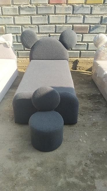 дедский стул: Детская кровать с мягким изголовьем «ушки» + пуф-компаньон. - Дизайн — 1