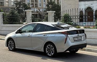 suzuki lets 2: Toyota Prius: 2016 г. — 4