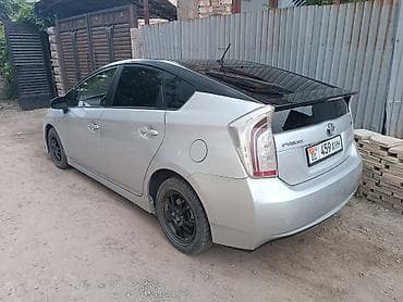 prius v: Toyota Prius: 2012 г., 1.8 л, Вариатор, Гибрид, Лифтбек — 6