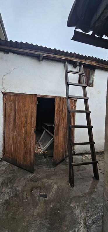 дом кольбаева: Полдома, 50 м², 3 комнаты, Собственник, Старый ремонт — 4