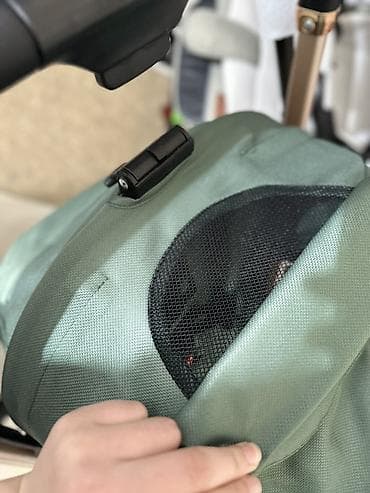 Прогулочная коляска компактного формата, цвет зеленый (хаки), рама — 6